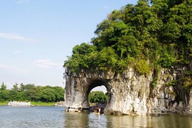 桂林象鼻山 疊彩山 伏波山 劉三姐大觀園純玩一日游 體驗民俗風情生活