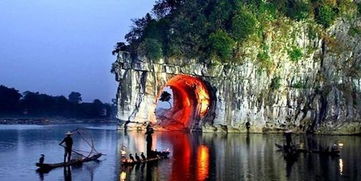 桂林精品小團 陽朔 漓江 船游四湖 城徽象鼻山 遇龍河漂流 銀子巖 十里畫廊雙動3日跟團游