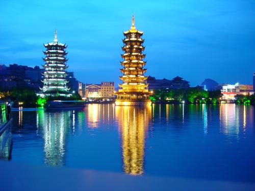 桂林旅游攻略 冰羽帶你游桂林地標景區(qū)之兩江四湖 一